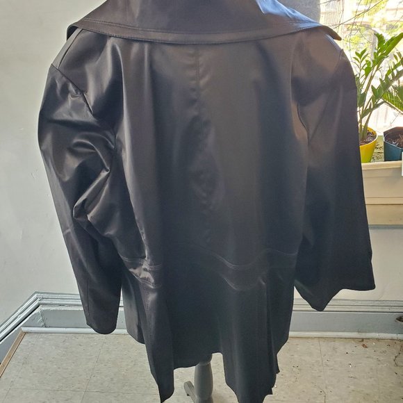 VENEZIA BLACK PLUS SIZE JACKET - Picture 4 of 9